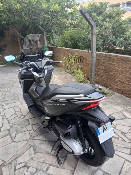 Honda Forza 350 cc com 8400 Km