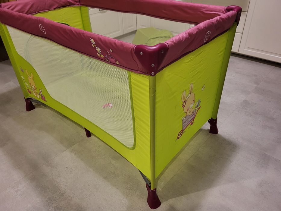 Łóżeczko turystyczne dwupoziomowe