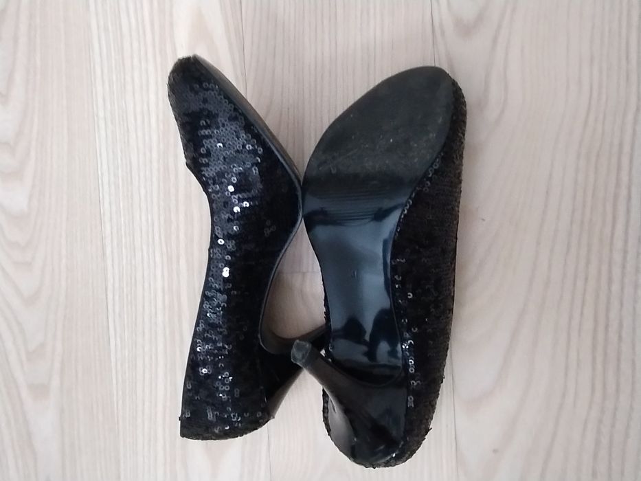 Szpilki czarne cekiny 37 24 cm