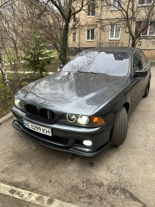 Продам бмв е39 535i