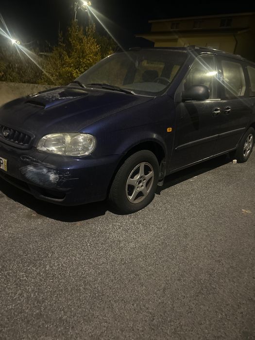 Kia Carnival 2001