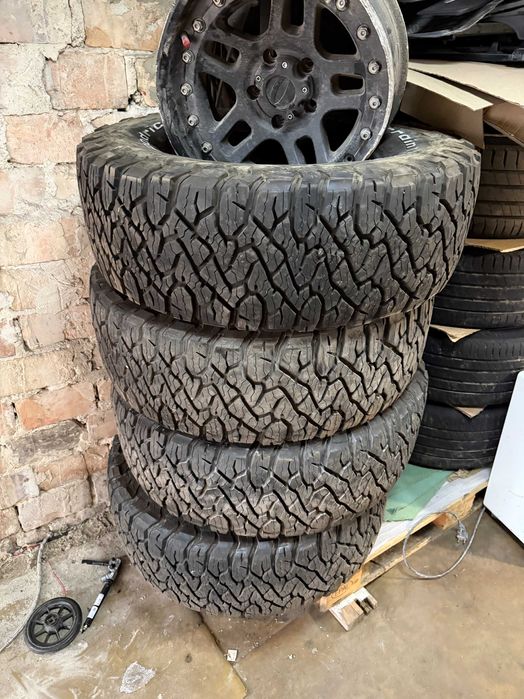 Колеса шини 315/70 R17 BFGOODRICH  T/A KO2 + диски 5х127 комплект