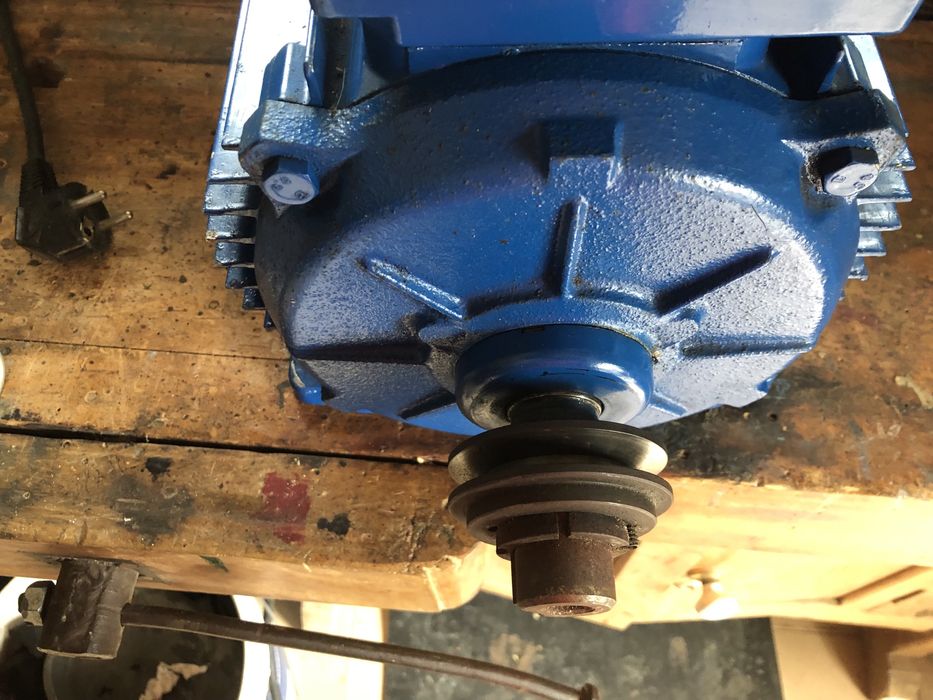 Motor  trifasico CANTONI