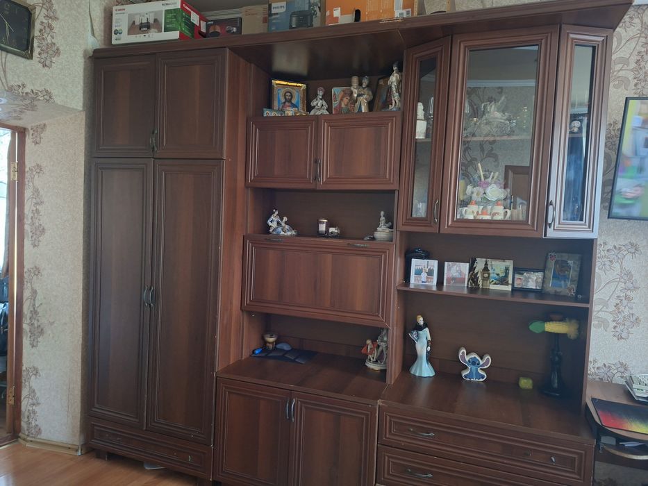 Продам велику модульну стінку / меблевий комплект