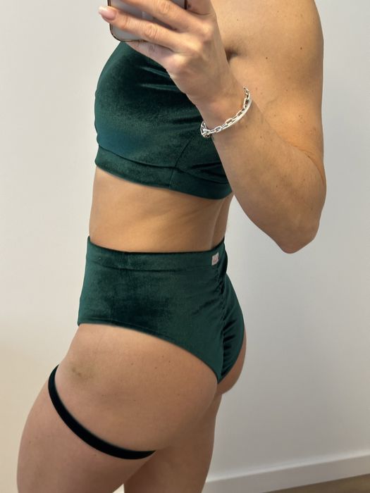 Nowy strój do pole dance