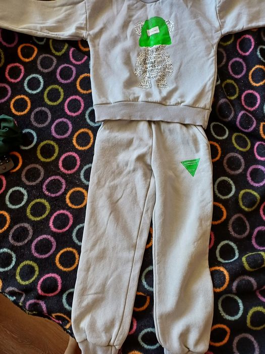 Віддам костюмчик +реглан на хлопчика