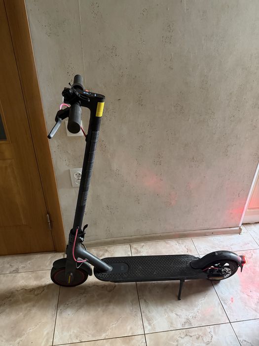 Електросамокат Xiaomi Mi Electric Scooter Pro 2 Black