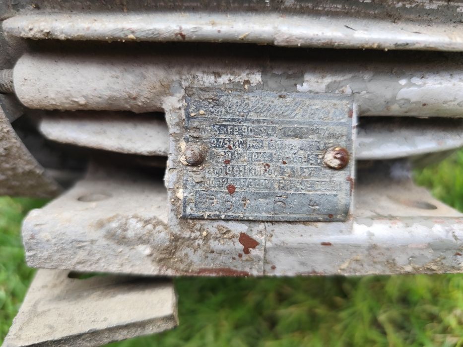Silnik elektryczny 0.75kw jednofazowy 230V