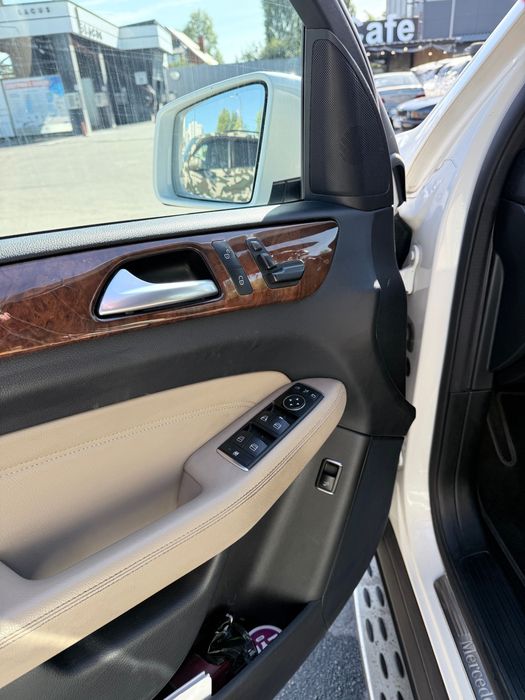 Mercedes-Benz ML350 AMG