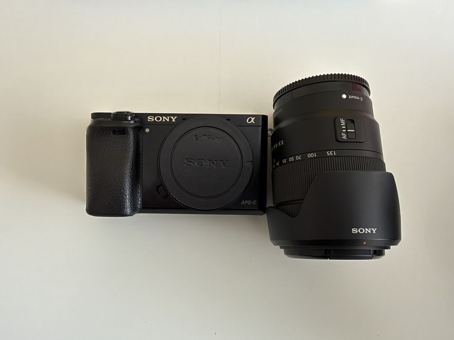 Sony A6000 + lente objetiva 18-135mm OSS