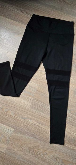 Легінси для спорту бренду Shein