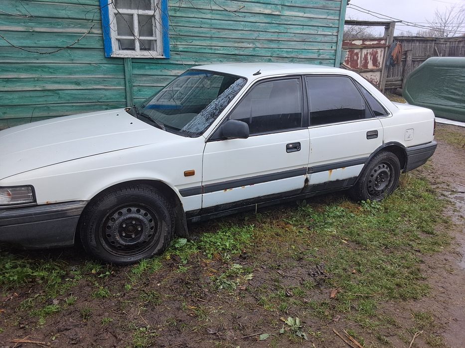 Мазда 626 1988 года
