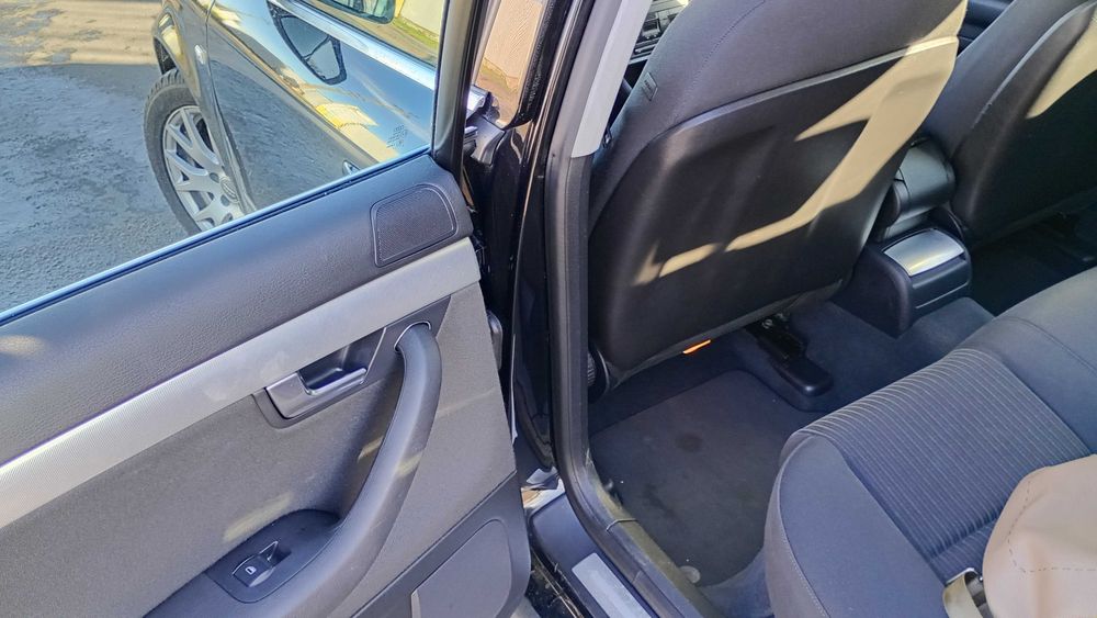 Свіжопригнаний автомобіль у відмінному стані!