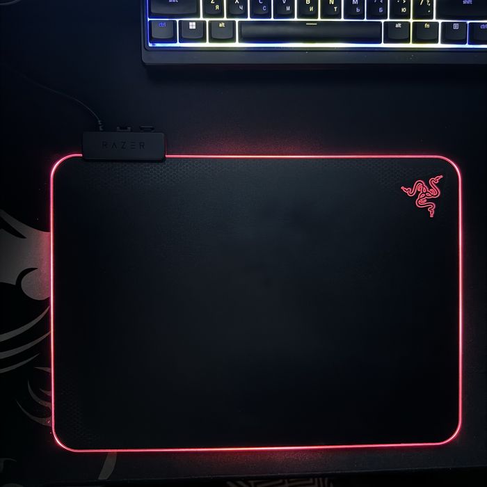 Килимок геймерський  RAZER Firefly v2 з підсвіткою