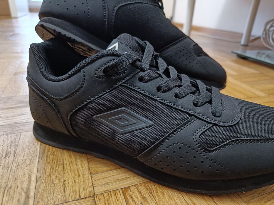 Sneakersy czarne Umbro