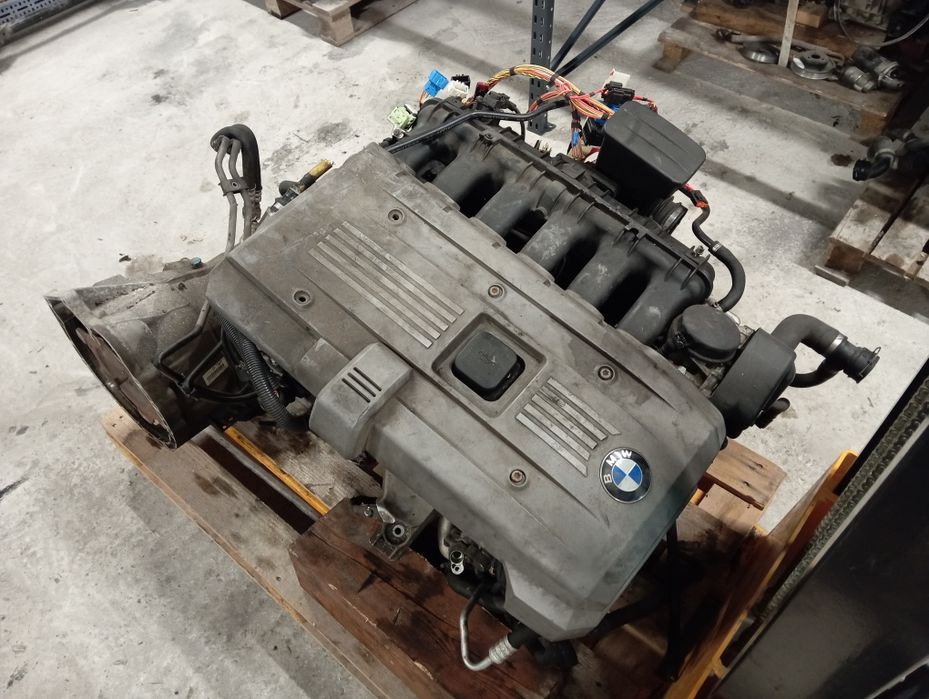 Silnik n52b25 na czesci głowica blok czujnik BMW e90 e91 e60 e61