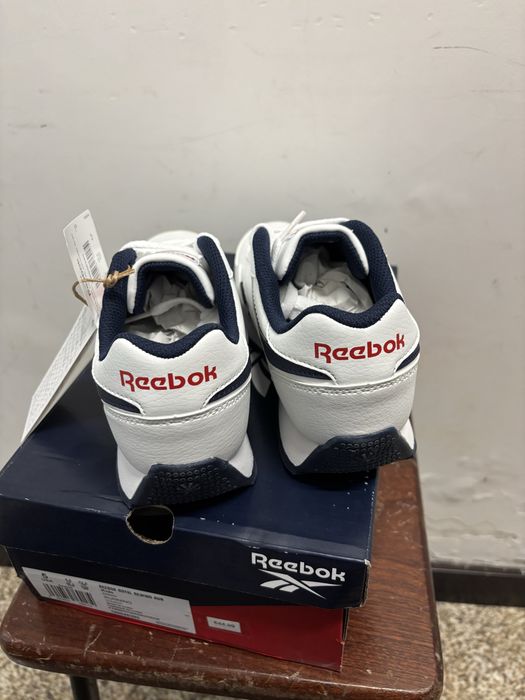 Sapatilhas Reebok.