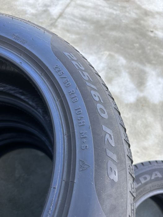 225/60/18 Pirelli Sottozero 3 RUN FLAT