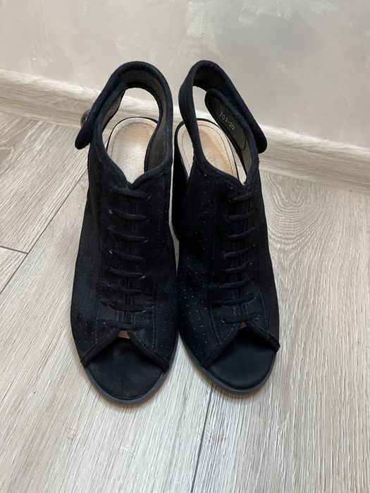 Замшеві босоніжки жіночі