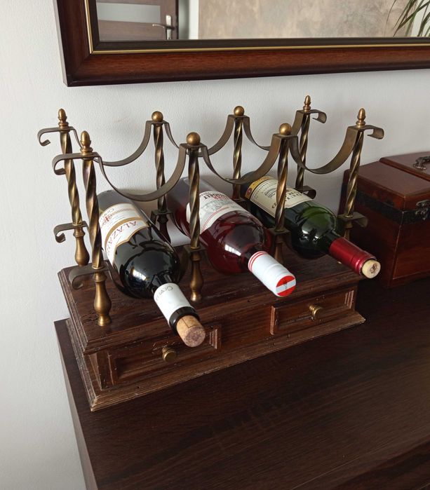 Stojak na wino