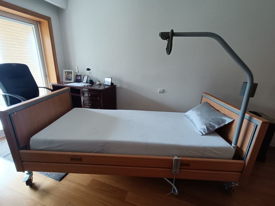 Cama Articulada Invacare