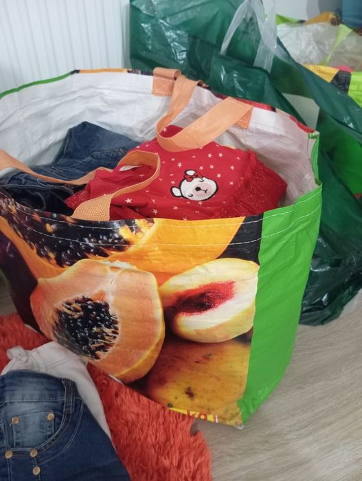 Torba ubrań dla dziewczynki 74