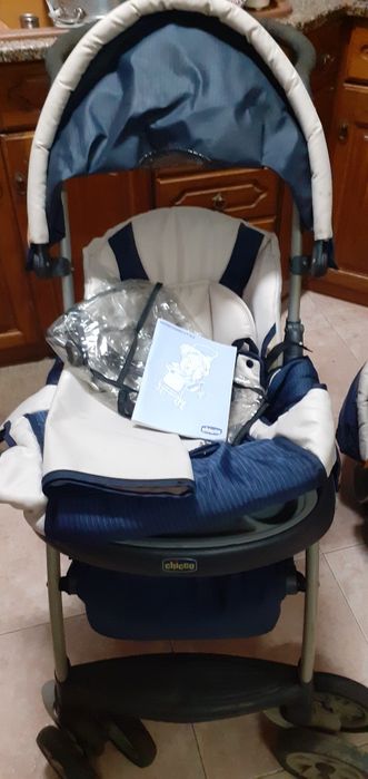 Carrinho de bebé Chico