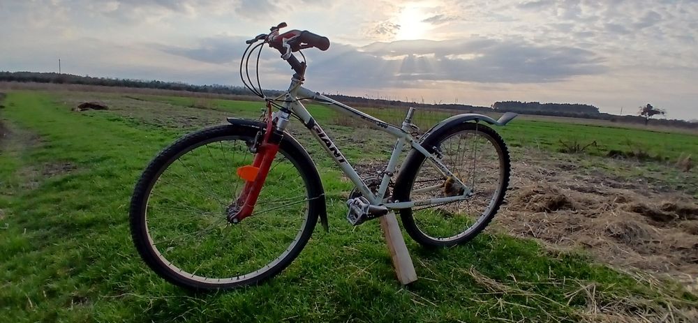 Велосипед "GIANT GSR 500"