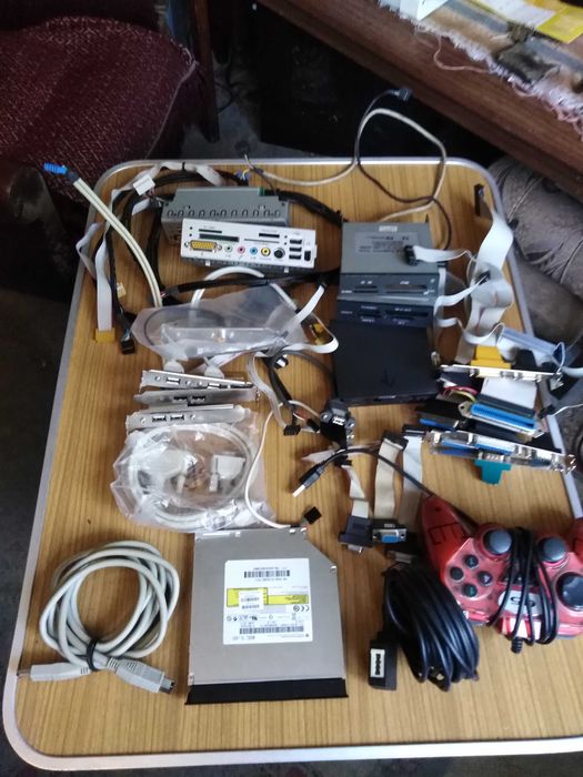 PC Czytniki kard kable i inne PC