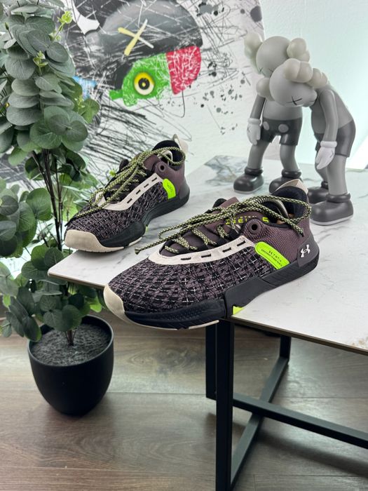 Кросівки Under Armour TriBase 41 розмір Е14160