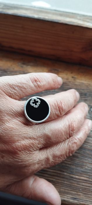 Кольца серебряные новые   с бирками