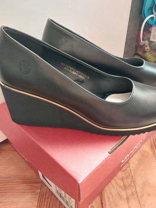 Buty czółenka na koturnie gosoft