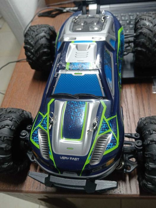 Carro RC Suchiyu SCY-16102 4x4 (Novo)–1/16 Brushless Style 50km/h RTR
