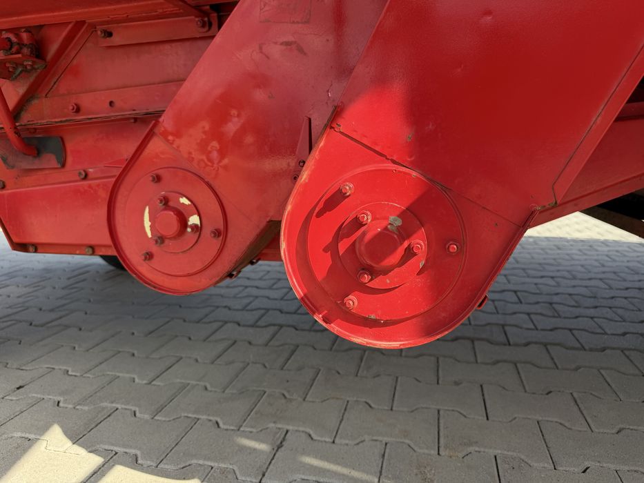 Massey Ferguson 240, Масей Фергусон, Комбайн