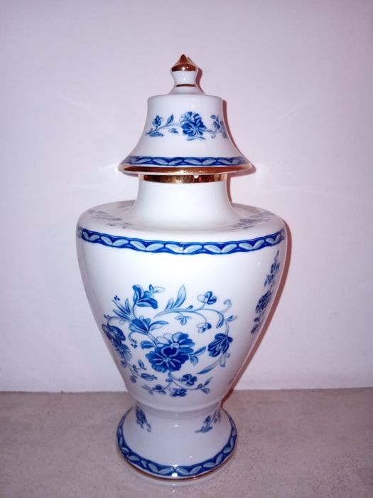 Porcelain Pot461932496819988480