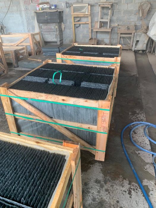 Ardosia “xisto” piso fachada telha verde-preta-cinza-grafiti-oxidado