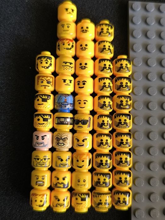 ブルーブルー　まとめ売り【21個】　売り切り Лего Lego минифигурки и запчасти: 100 грн. - Конструкторы Киев на Olx