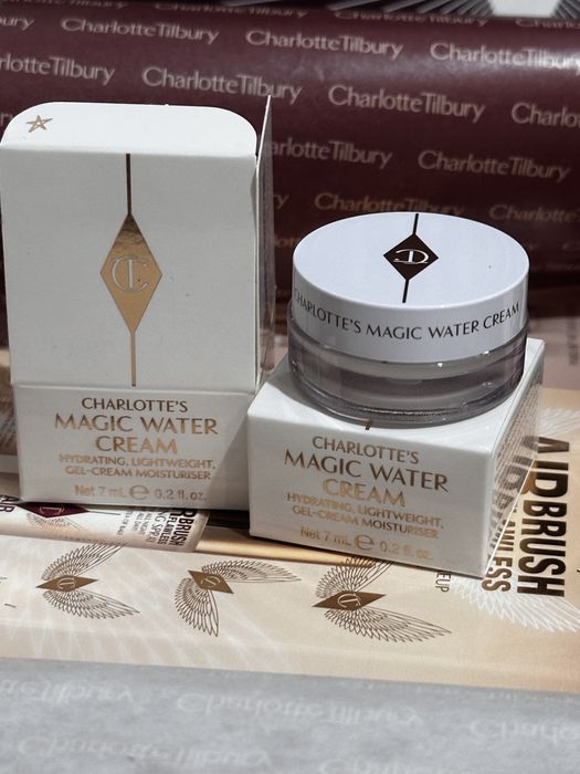 Спрей фіксуючий charlotte tilbery