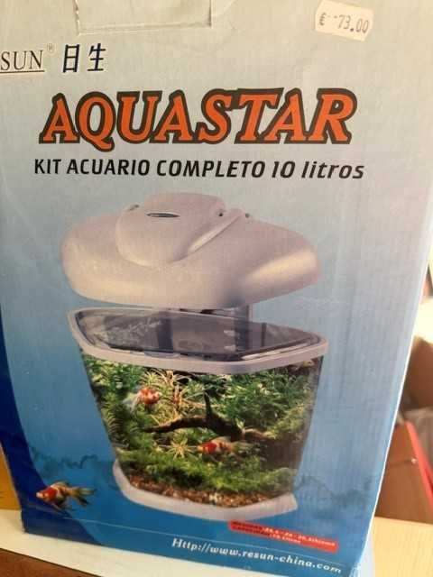 Aquário de 10 litros com luz