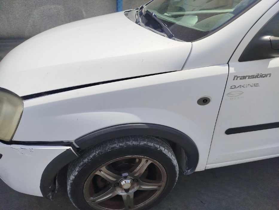 Guarda-lamas esquerdo OPEL Corsa C