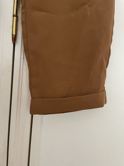 Calças castanhas Stradivarius