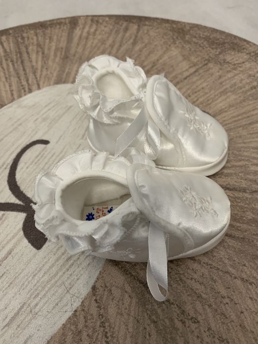 Buciki buty białe do chrztu rozmiar 11