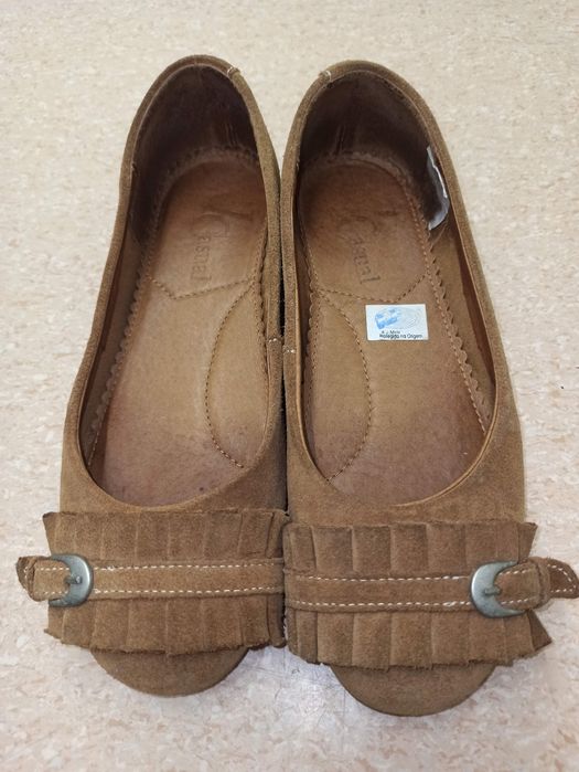 Sapatos castanho claro  camurça tam35 marca: J casual