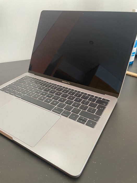 Macbook Pro 13 2017 i5 8gb