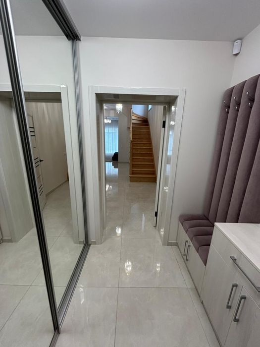 Продам котедж з ремонтом в м. Рівне, власник