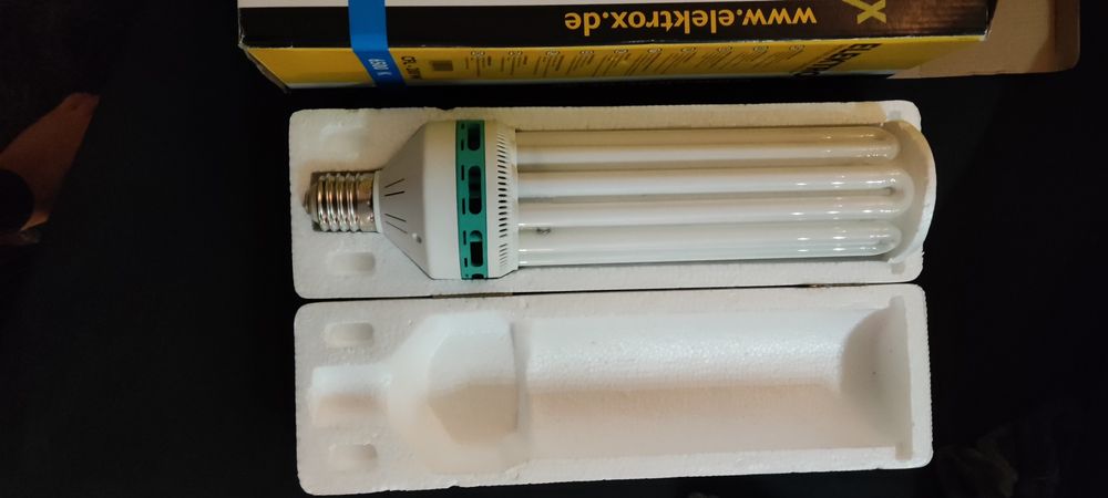 Świetlówka żarówka do oświetlenia roślin 200W CFL dla roślin  ogród