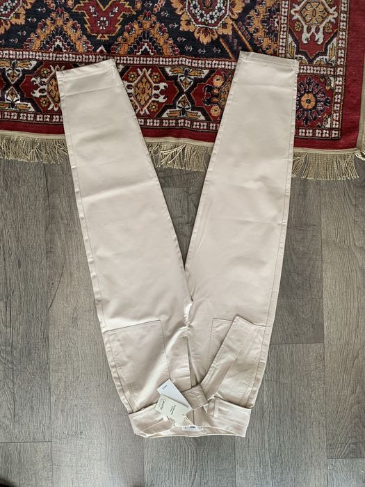 Nowe spodnie Mango eleganckie z paskiem ecru kieszenie 32 wysoki stan