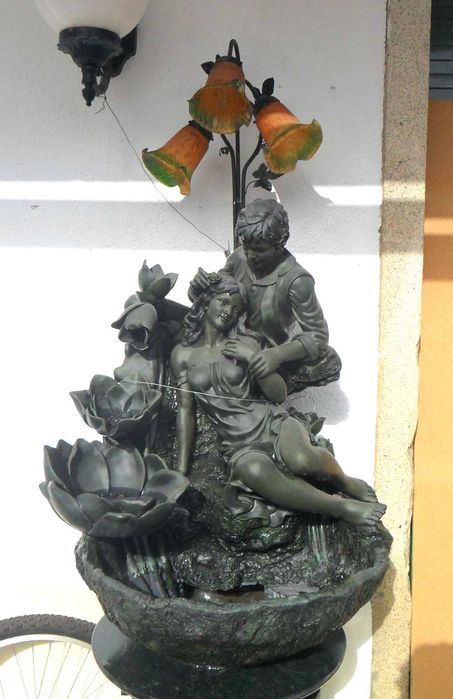 Fontenário -Aquário -Repuxo -Candeeiro. Em pedra conj 2,35m alt