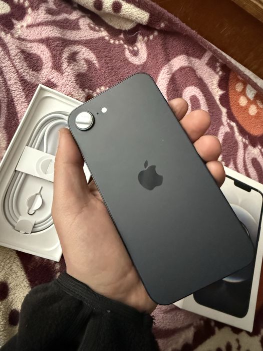 Iphone 16e black 128 gb