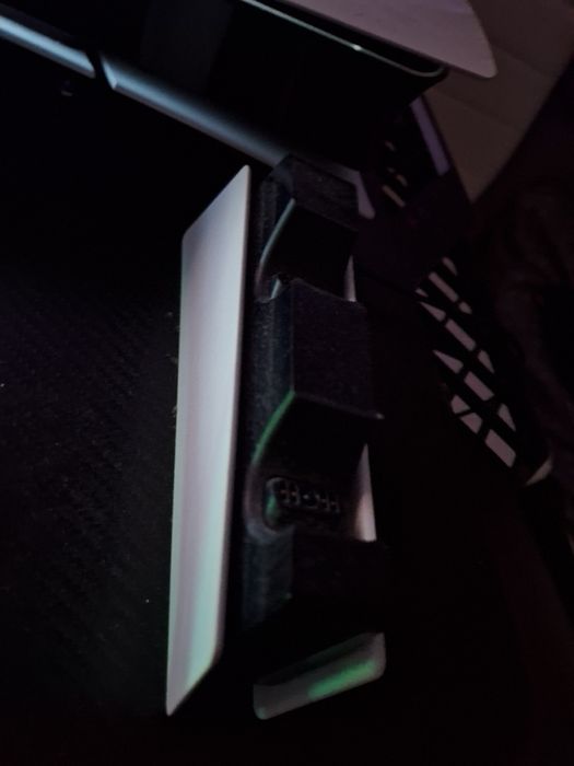 Pad ps5 z stacją ładującą